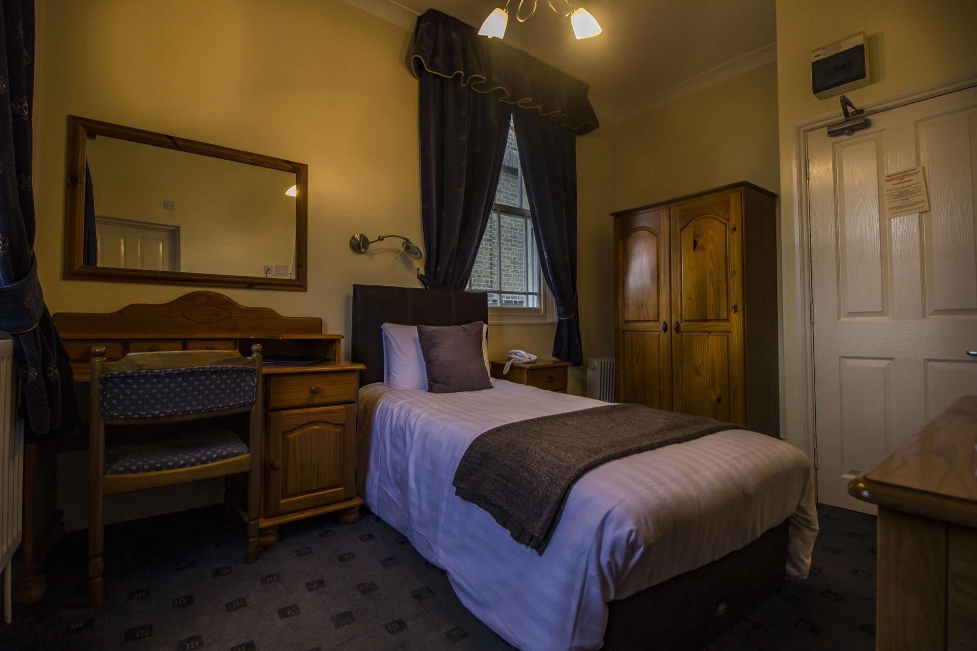The Golden Lion Hotel, St Ives, Cambridgeshire St Ives  Luaran gambar